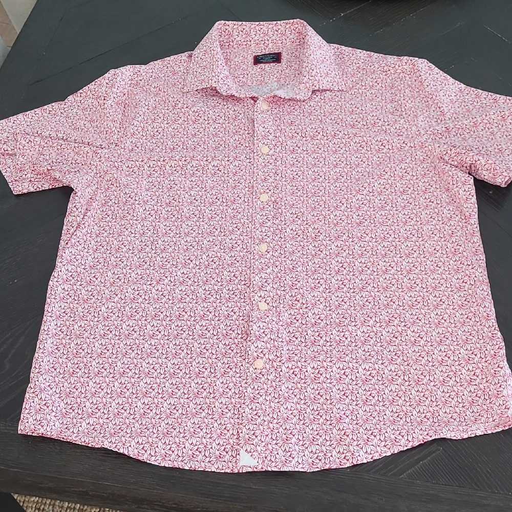 Untuckit Performance Short-Sleeve Shirt